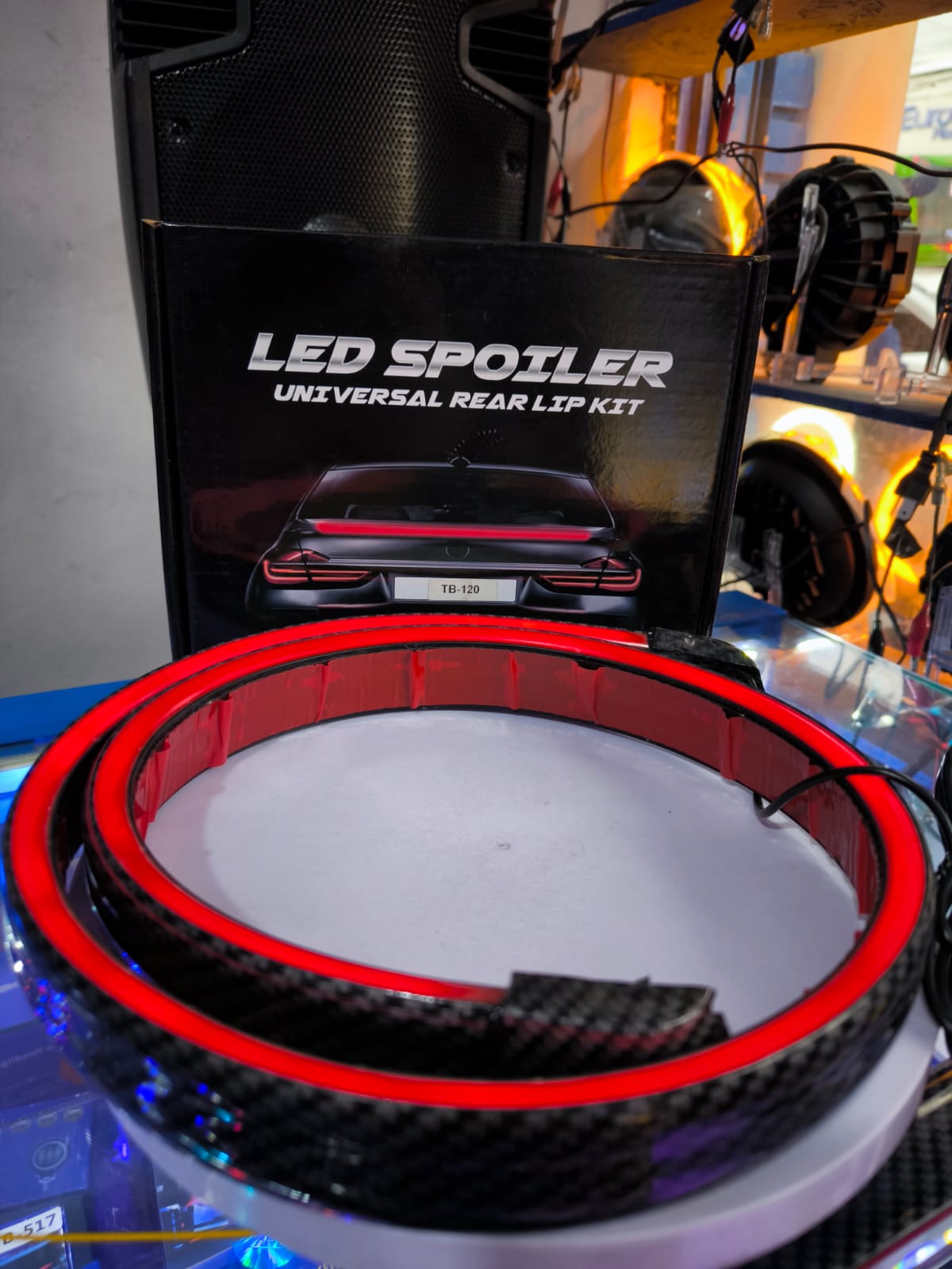 Miniatura 4 de SPOILER FIBRA CARBONO PARA BAUL (TB120)